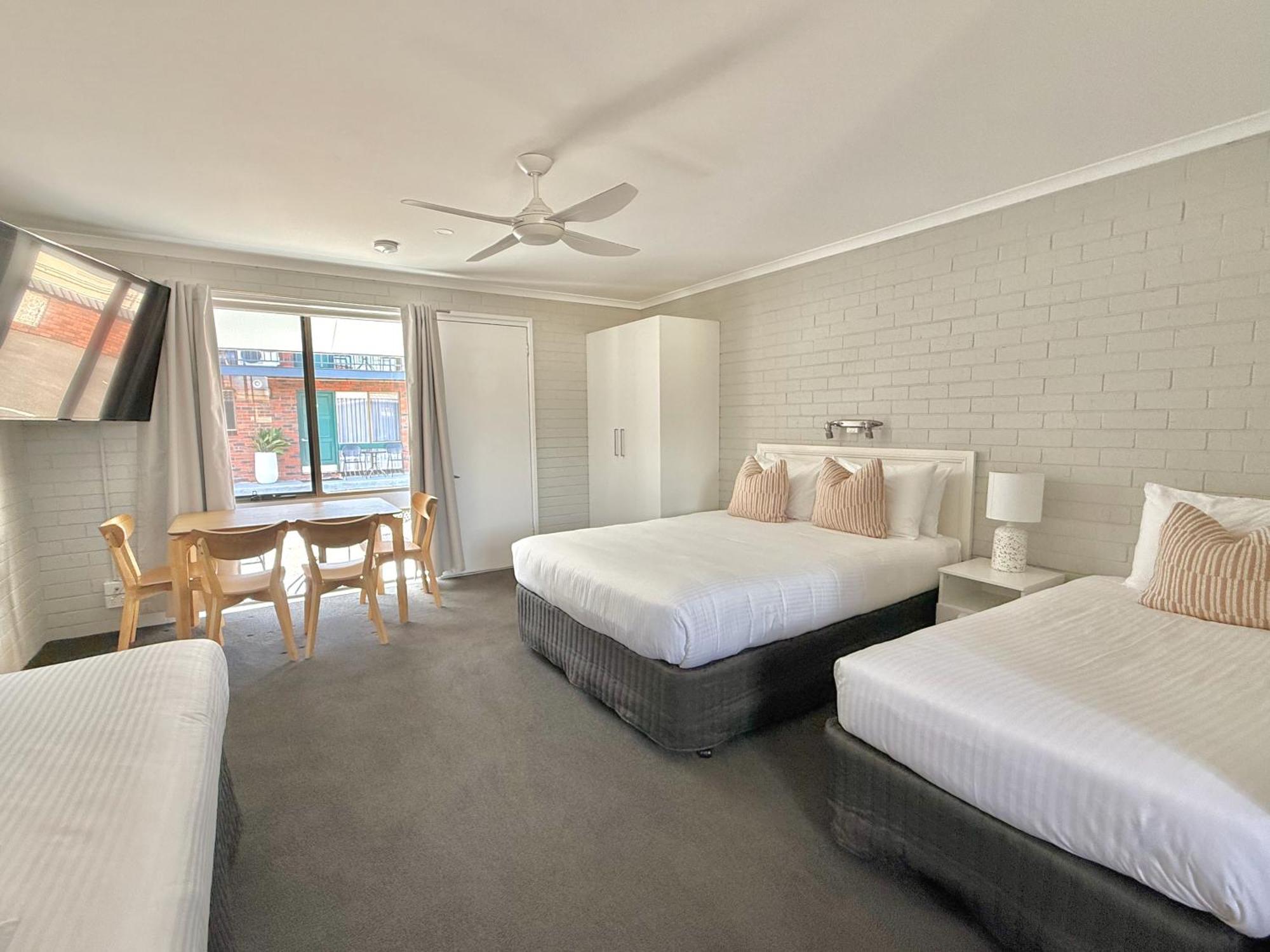 Pelican Motor Inn Merimbula Esterno foto